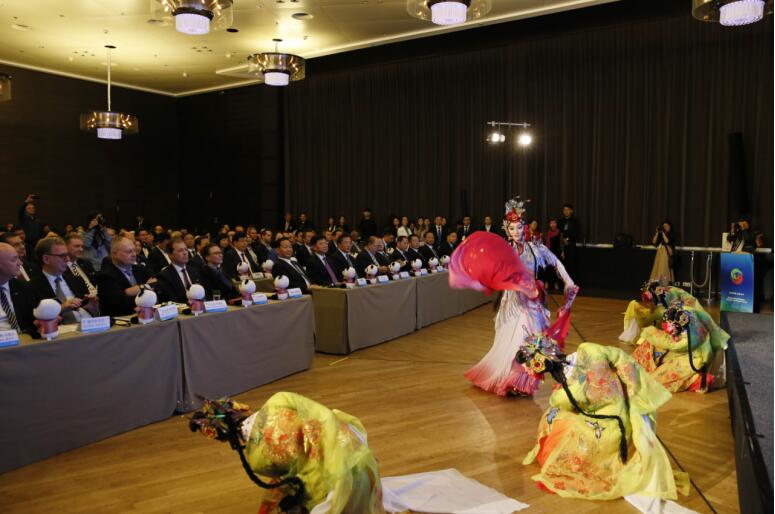 集团党委书记、董事长任丁率团赴荷兰、德国、以色列考察